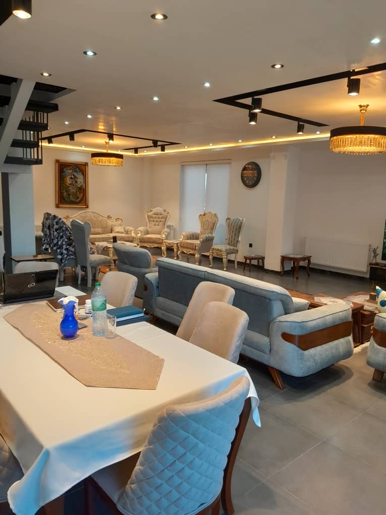 e8436523-e609-44fb-bc9e-c7b6c398eab8